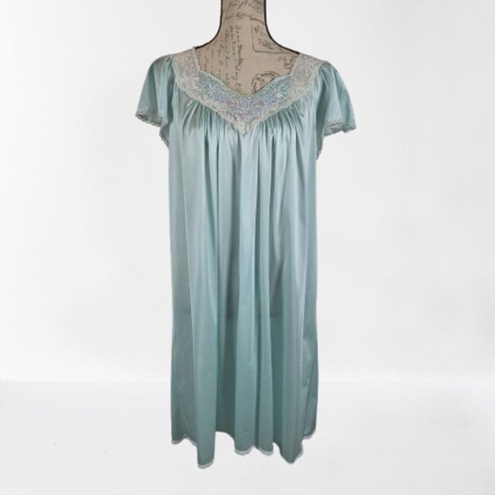 Vintage Vanity Fair Lace Trimmed Night Gown Mint Green Wmn's Med